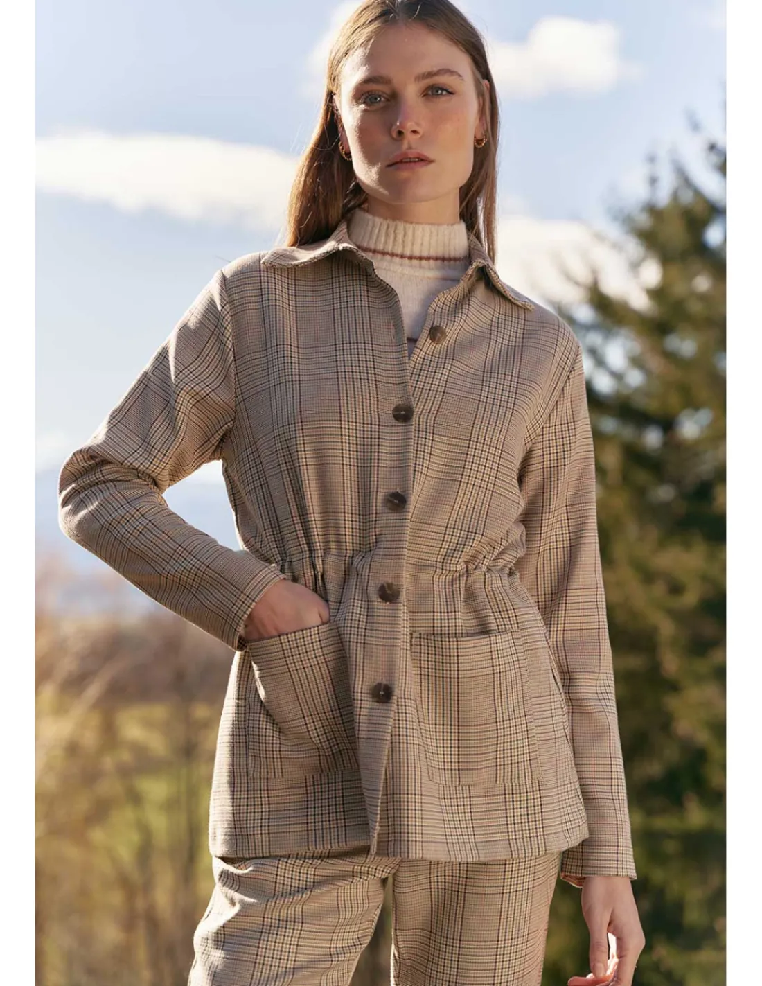 cazadora_pombeiro_0.webp New CAZADORA POMBEIRO Abrigos Y Chaquetas