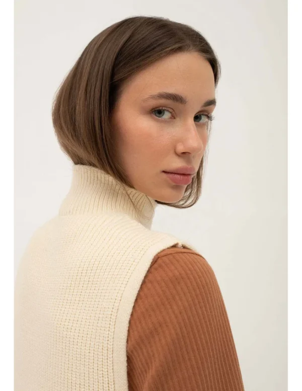 Flash Sale CHALECO VADE Punto | Chalecos Y Capas