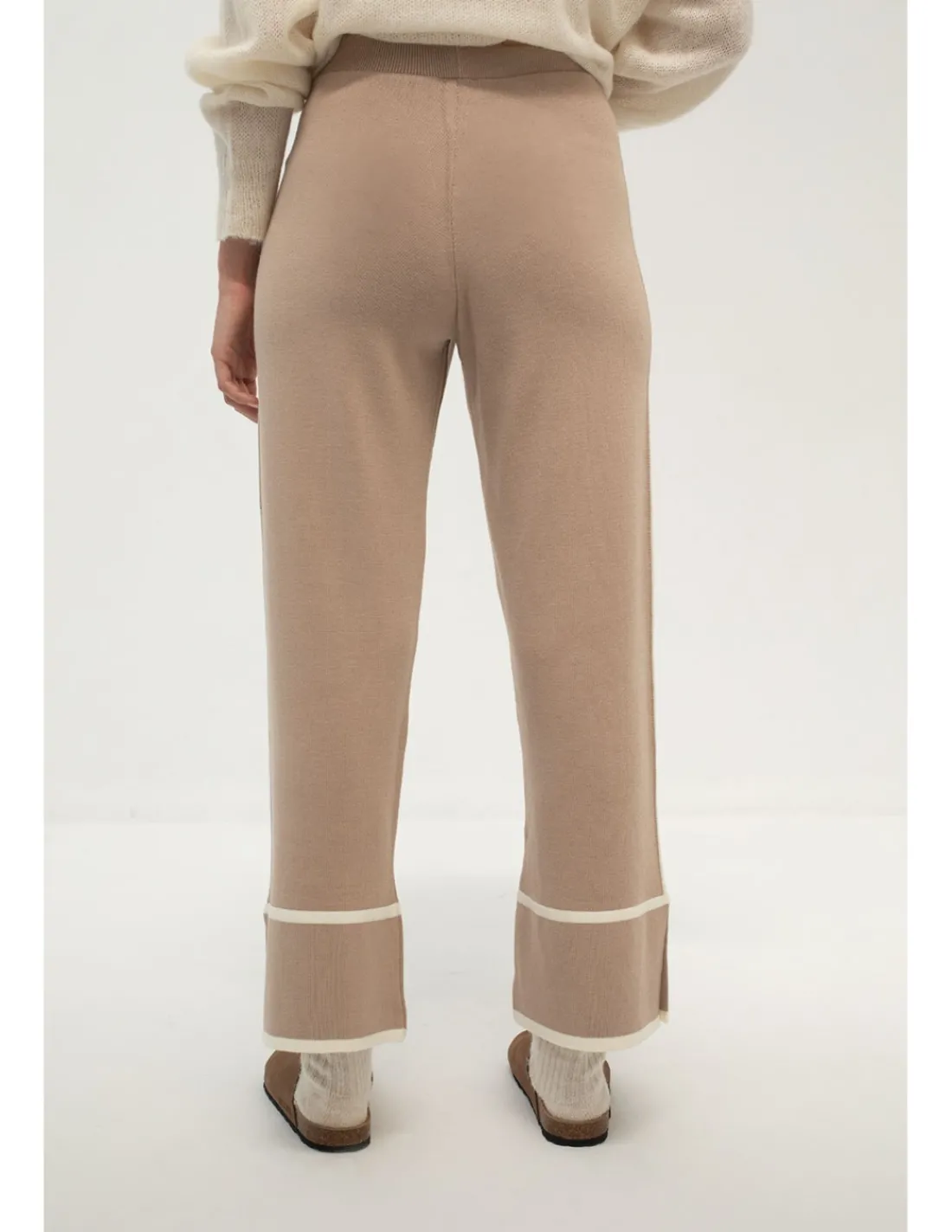 pantaln_caster_2-1.webp Discount PANTALÓN CASTER Pantalones | Punto