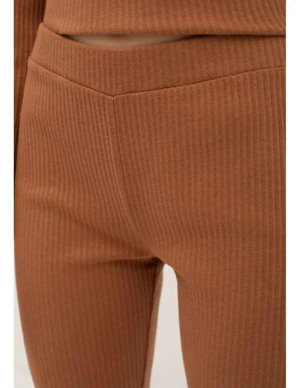 Flash Sale PANTALÓN COLORADO Pantalones