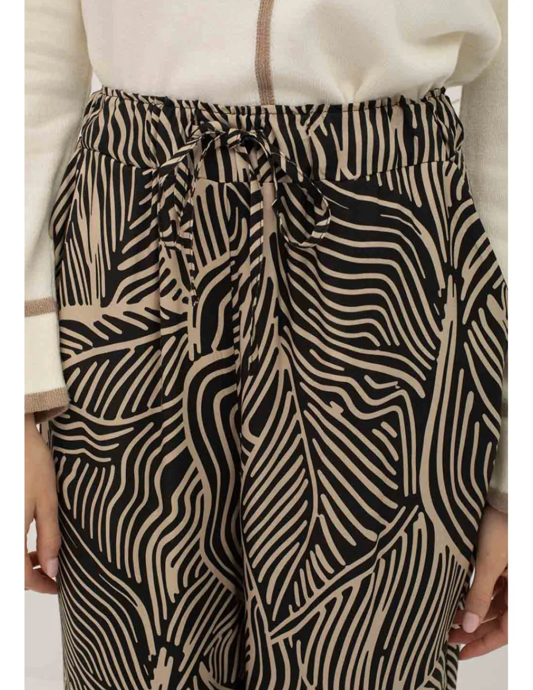 pantaln_jucar_2.webp Hot PANTALÓN JUCAR Pantalones